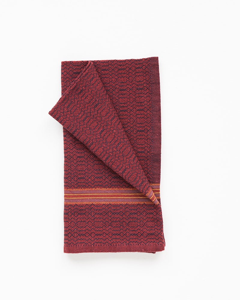 The Mungo boma cloth napkin is available in wide variety of colours - this one is black rust. Find the one to suit your home.