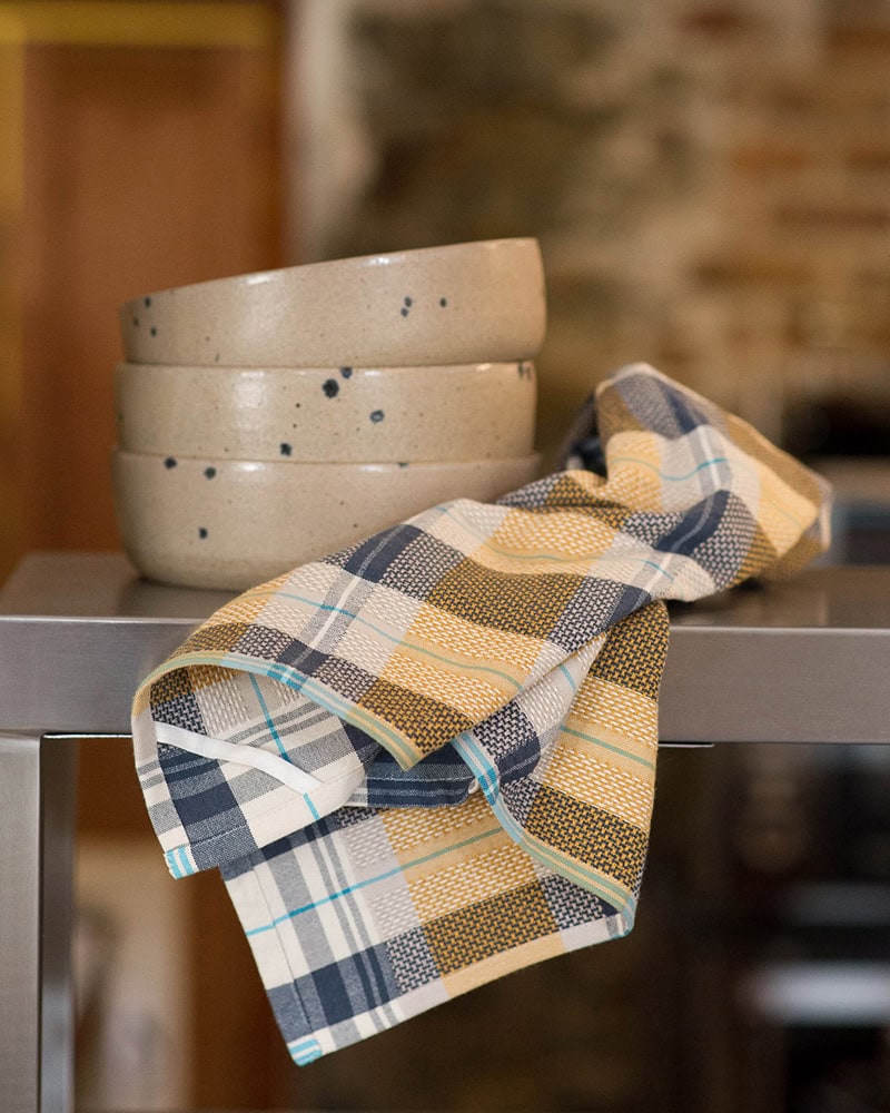 The Mungo Vadoek shown here in the Chicory colourway.