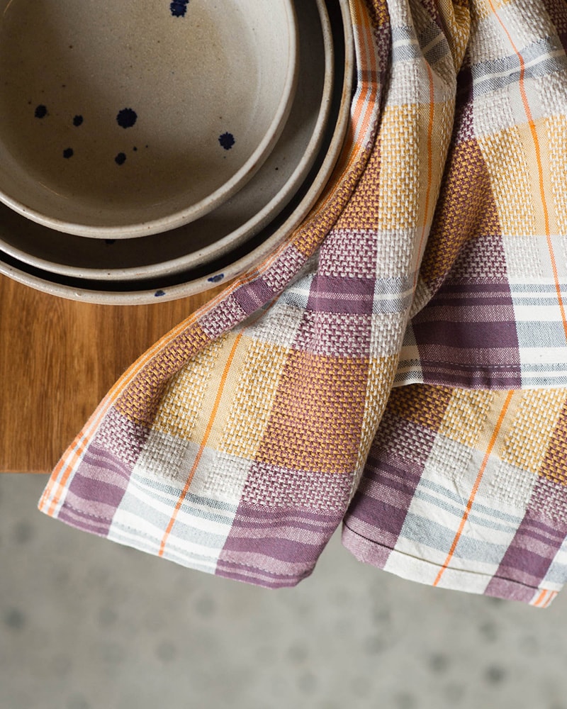 The Mungo Vadoek in the Nutmeg colourway, woven at the Mungo mill in Plettenberg bay.