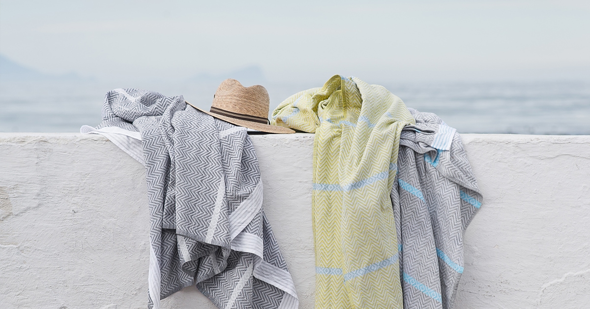 Mungo flat weave towels are design & woven at the Mungo Mill in Plettenberg Bay from 100% natural fibres. Compact, quick-drying, absorbent & versatile. PIctured the African-inspired Mungo Tawulo
