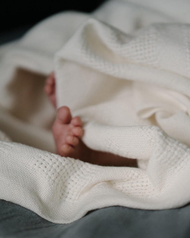 Mungo GOTS organic cot baby blanket in Ivory
