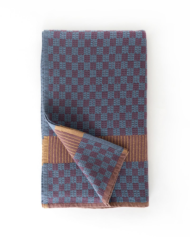 Mungo Willow Beach Towel. 100% cotton towels for bath or beach