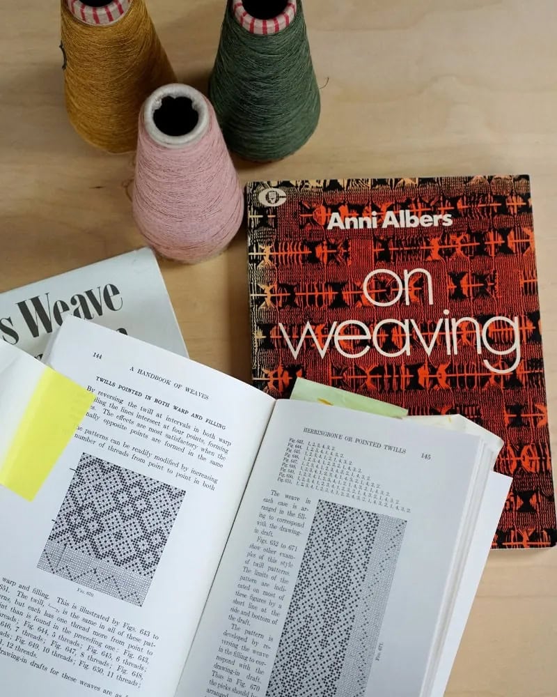 Mungo historic weaving books