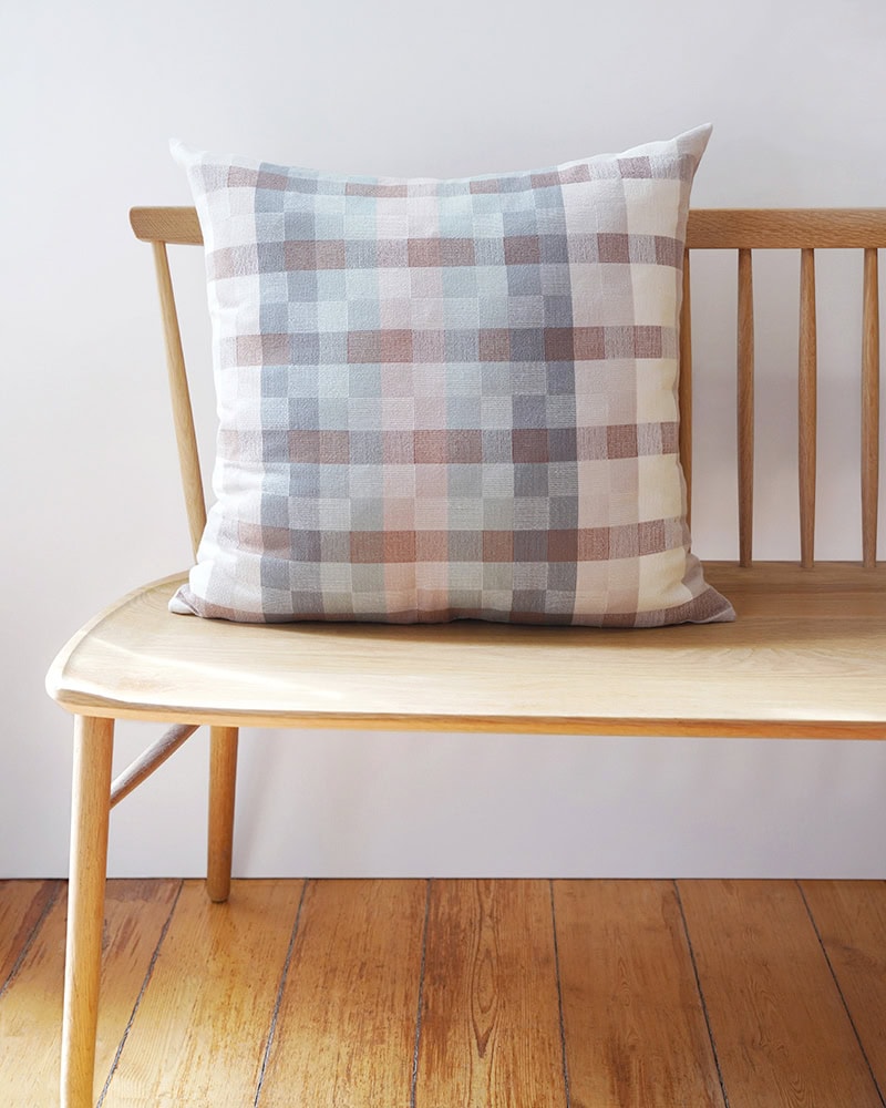 Mungo_Pixel_Cushion_Milkyway_Product_DSC08641